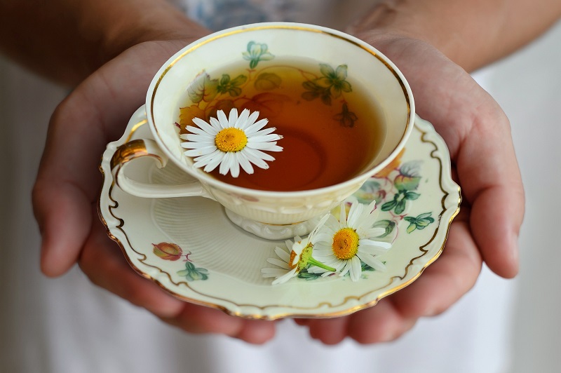 ​Uống Trà bạc hà và trà hoa cúc có thể ảnh hưởng đến tâm trạng và trí nhớ